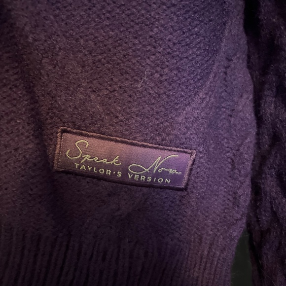 Official Taylor Swift Speak Now Cardigan/Sweater/Shirt in XS/S - Picture 3 of 4